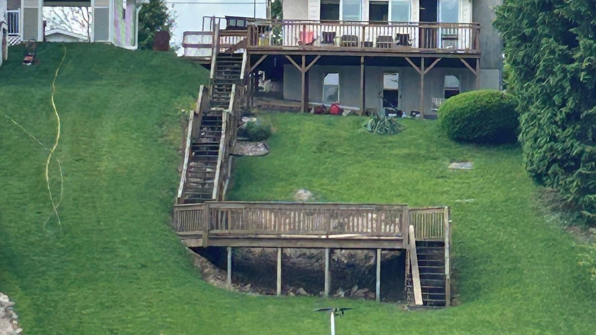 Columbia City House | Charming 3-bedroom lake house on Tri lakes 6 miles north of Columbia City.
