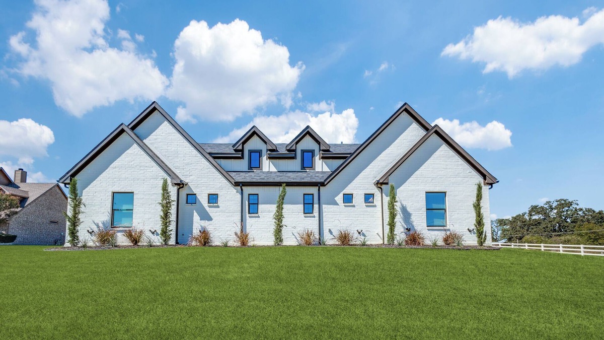 Hickory Creek House | Charming 3-bedroom home in Hickory Creek
