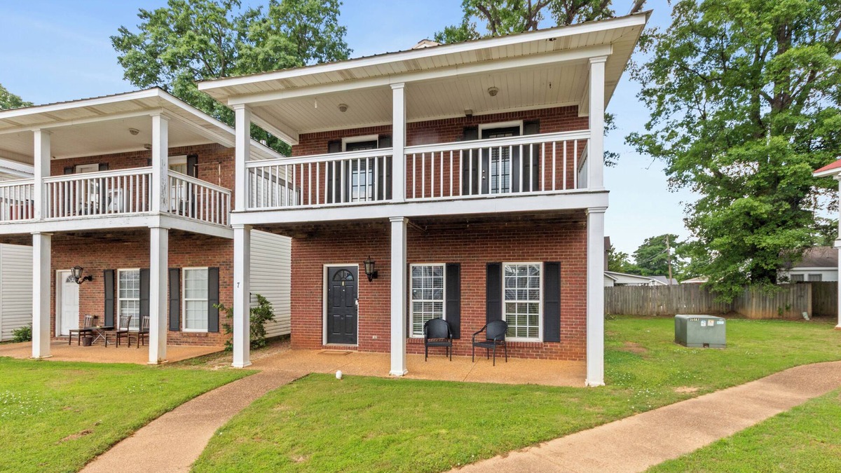 Tuscaloosa House | Charming 3-bedroom, 2 bath house in Tuscaloosa, home of the Alabama Crimson Tide