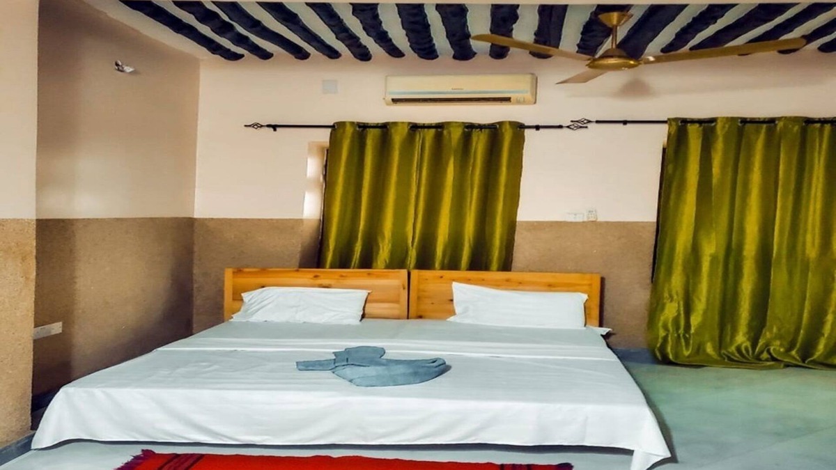 Stone Town House | Charming 3-bedroom apartment in wonderful Zanzibar with AC, WiFi