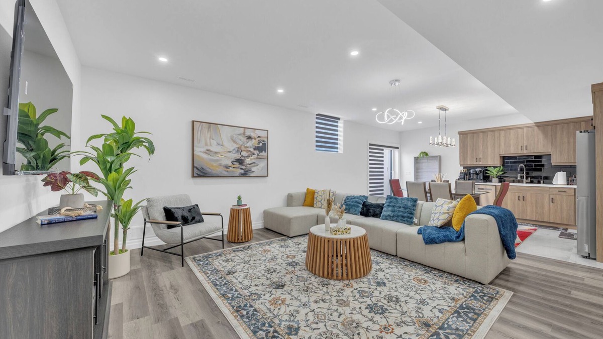 LaSalle Apartment | Charming 3-bedroom apartment with AC, WiFi in pleasant Lasalle