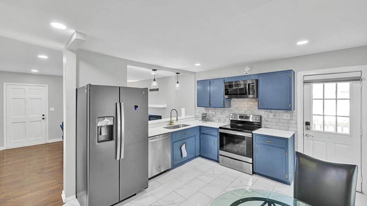 Crestline Heights House | Charming 3-bedroom bungalow with WiFi in Bham, 12 mins from UAB.