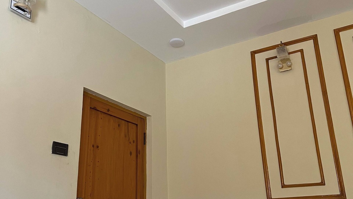 Sukkur House | Charming 3-bedroom bungalow in Sukkur with Swimming Poo.Home away from Home.