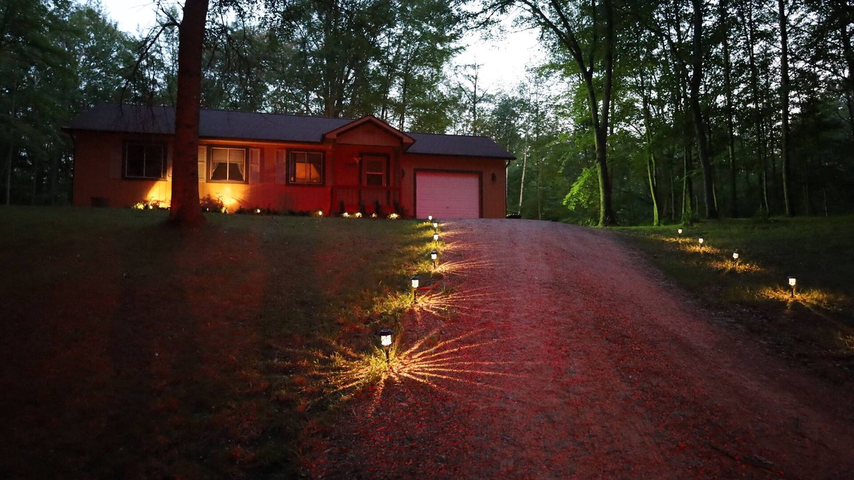Farwell Cabin | Charming 3-bedroom cabin with wonderful nature view in Farwell