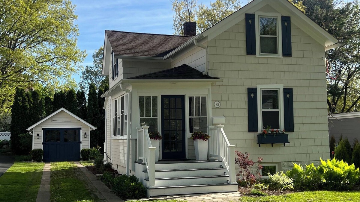 Geneva House | Charming 3-bedroom cottage with WiFi and AC in beautiful Geneva