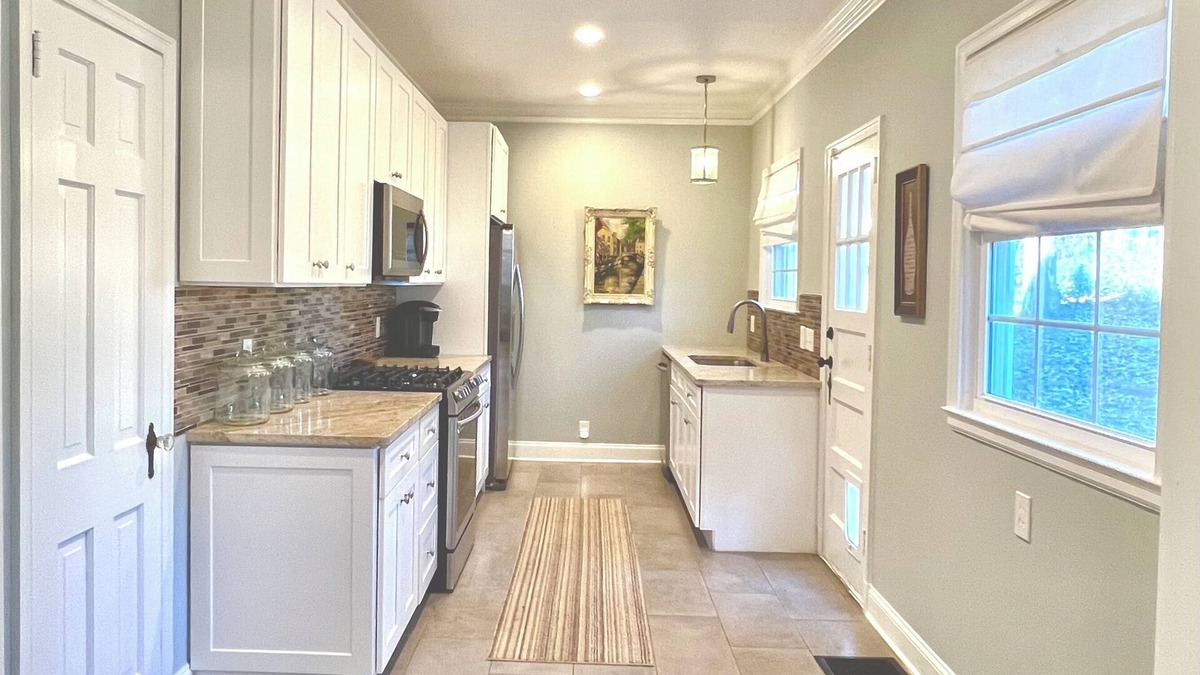 Jefferson Park House | Charming 3-bedroom house with AC and WiFi in enjoyable East Point