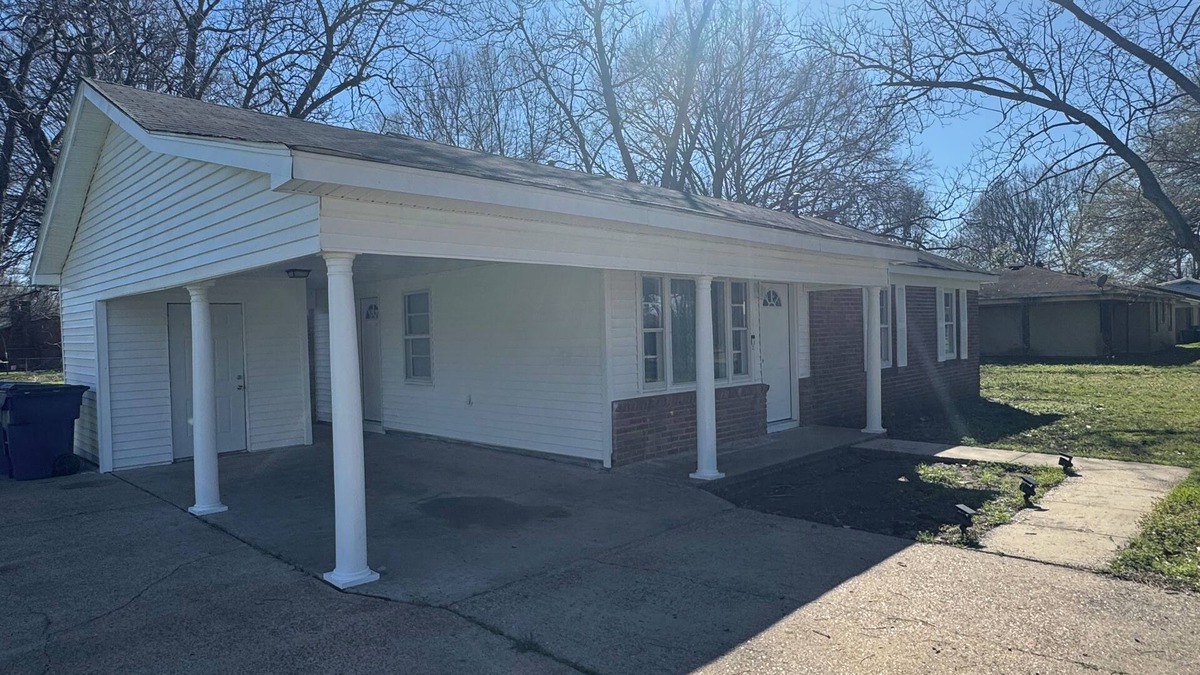 Hollandale House | Charming 3-bedroom house with WiFi and AC in Hollandale