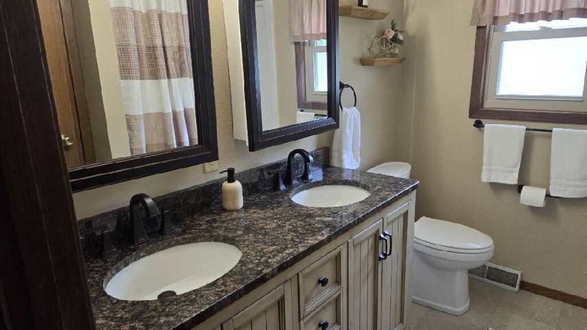 Cassville House | Charming 3-bedroom home in the heart of Cassville!