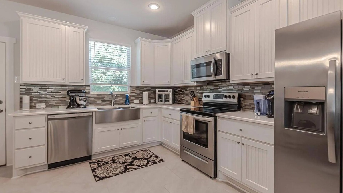 Jonestown House | Charming 3-bedroom house walking distance to Jones Brothers Park on Lake Travis.