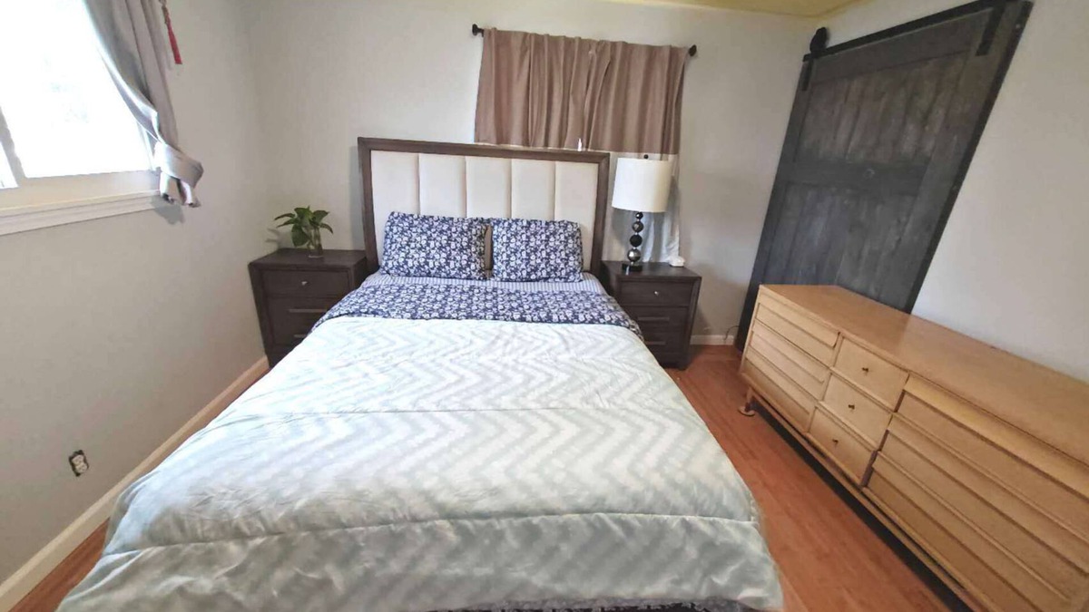 Rochester House | Charming 3-bedroom house with AC and WiFi near RIT & University of Rochester