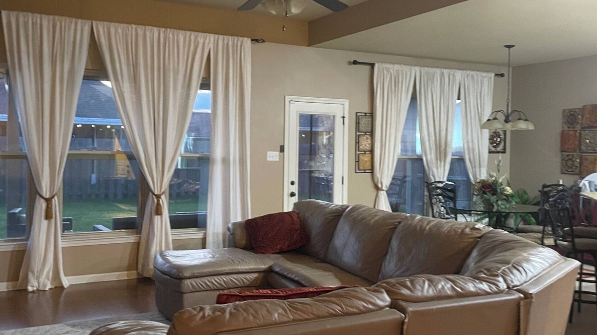 Thibodaux House | Charming 3-bedroom home near Nicholls State, min from Downtown, and hospitals