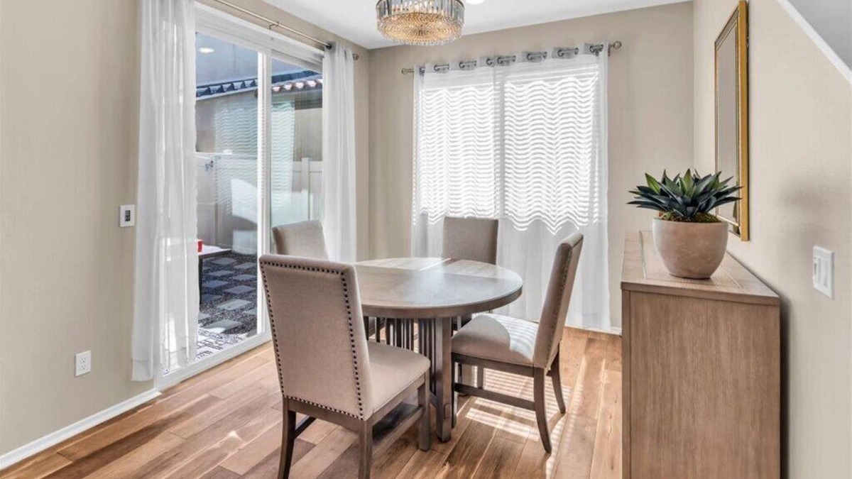 Beaumont House | Charming 3-bedroom house in fabulous Beaumont with AC