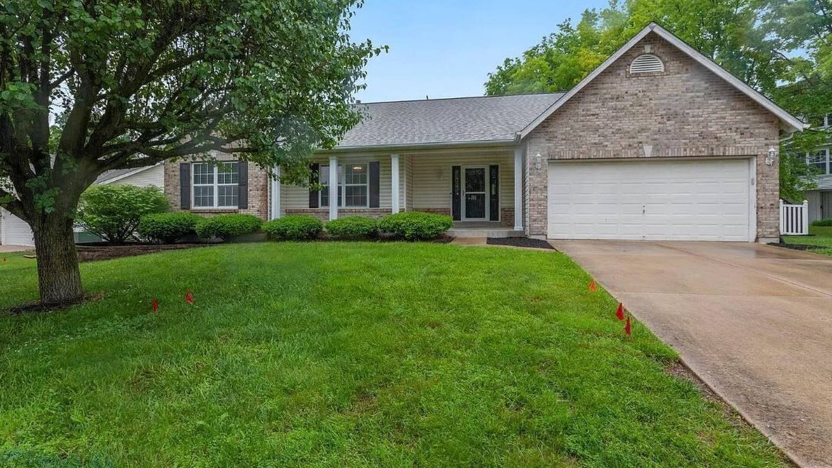 Glencoe House | Charming 3-bedroom house with WiFi, AC in O'Fallon