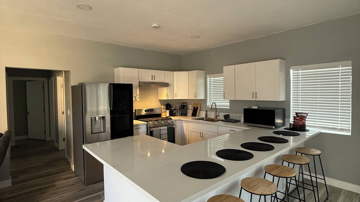 Redlands House | Charming 3-bedroom house in wonderful Redlands with AC, WiFi
