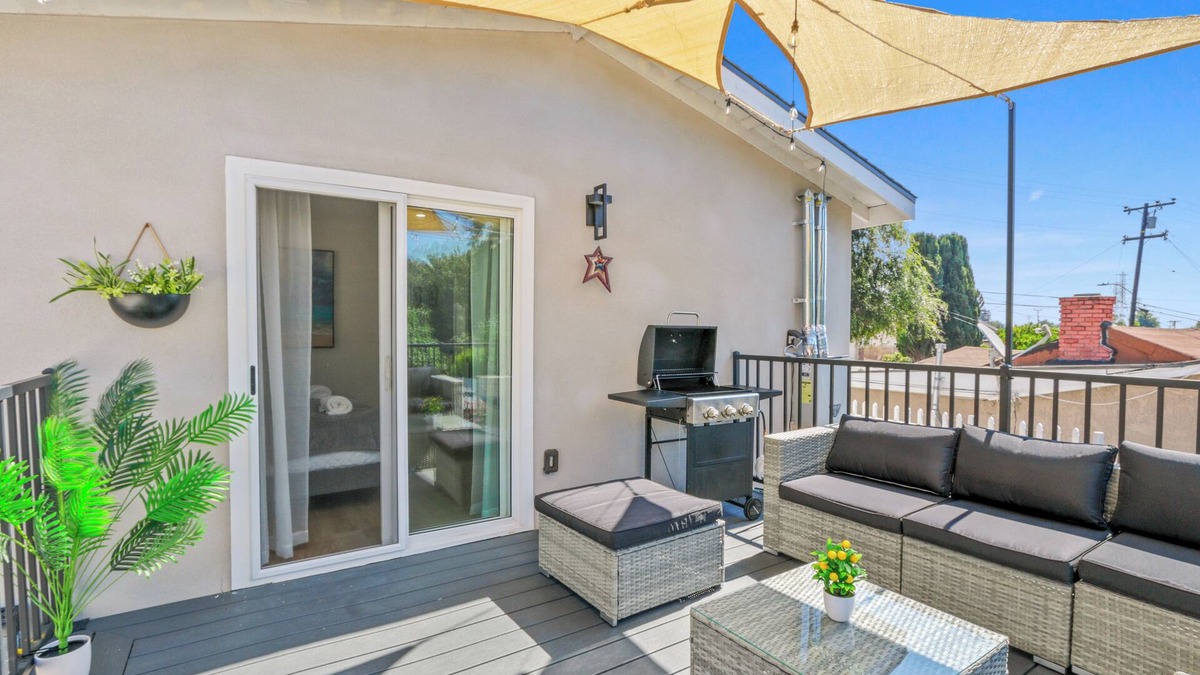 South San Gabriel House | Charming 3-bedroom house in soothing Rosemead with WiFi, AC