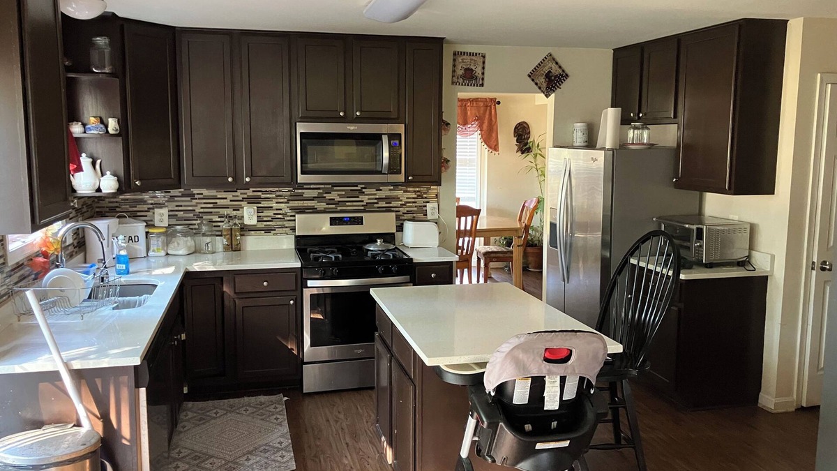 Stafford House | Charming 3-bedroom house with WiFi and AC in delightful Stafford