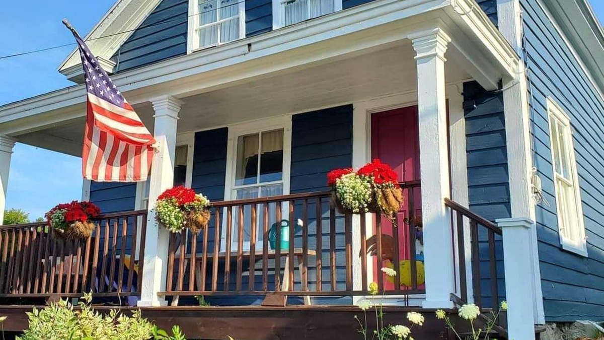 Wadhams House | Charming 3-bedroom house with AC and WiFi in serene Westport