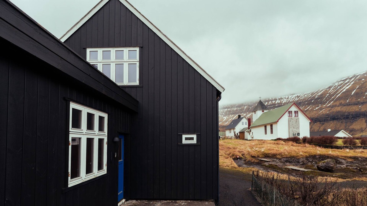 Faroe Islands House | Charming 3 Bedroom House In A Peaceful Village