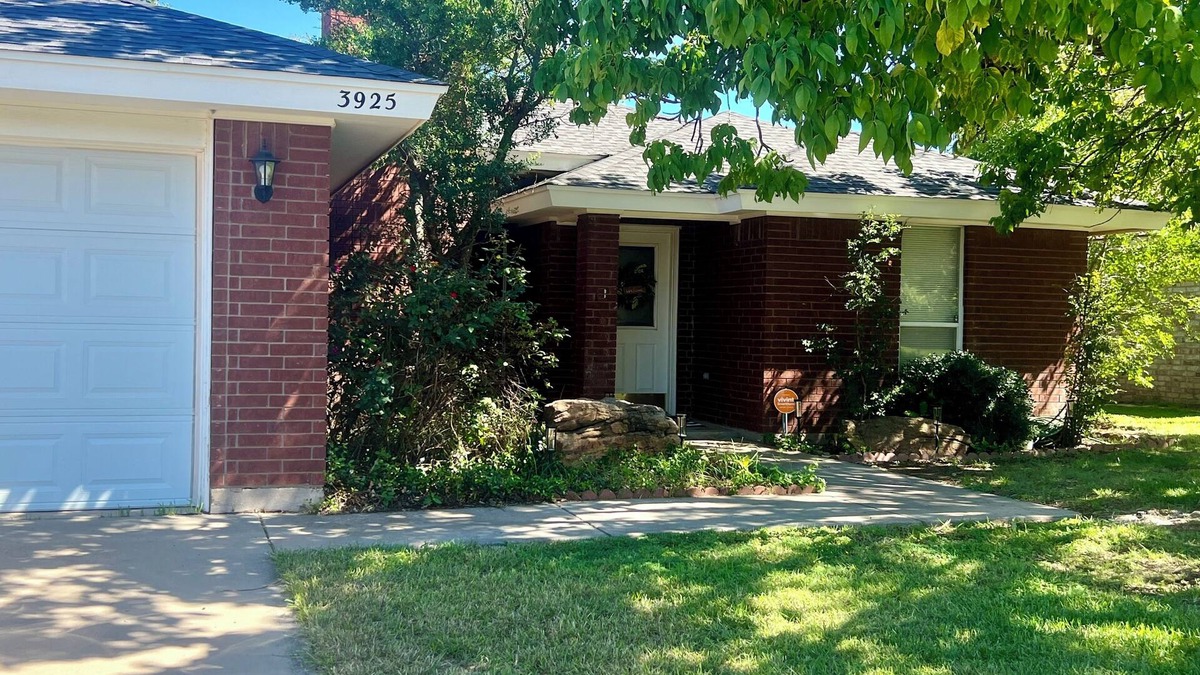 Abilene House | Charming 3-bedroom house with WiFi and AC in lovely Abilene