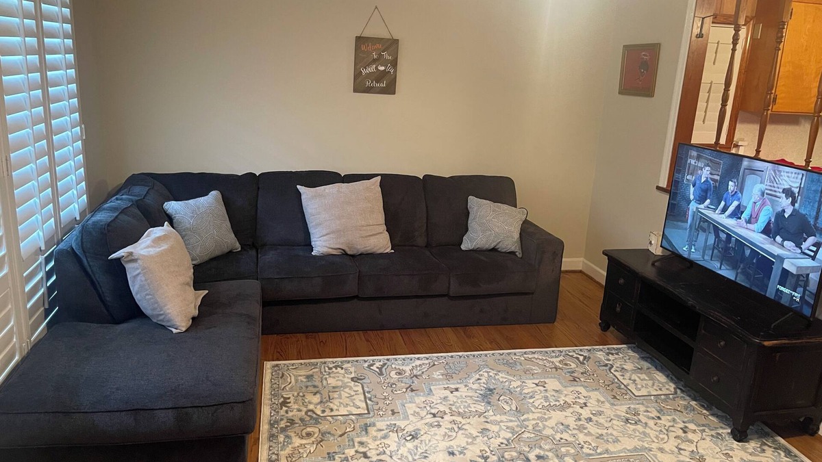 Kinston House | Charming 3-bedroom house in fantastic Kinston with WiFi, AC