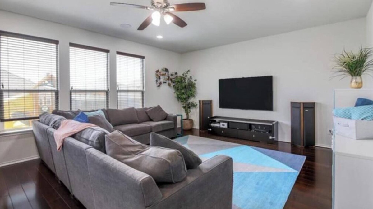 Leander House | Charming 3-bedroom house with WiFi, AC in welcoming Leander