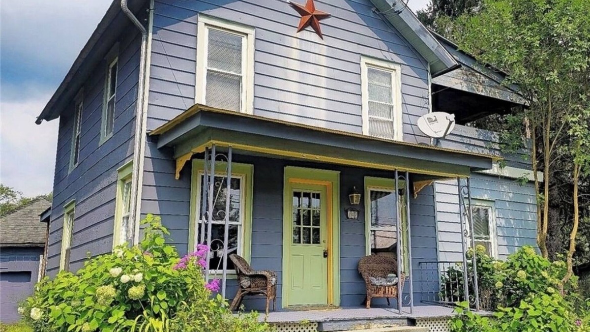 Milford House | Charming 3-bedroom house with a Pool, WiFi, AC 5 minutes from the Dreams Park