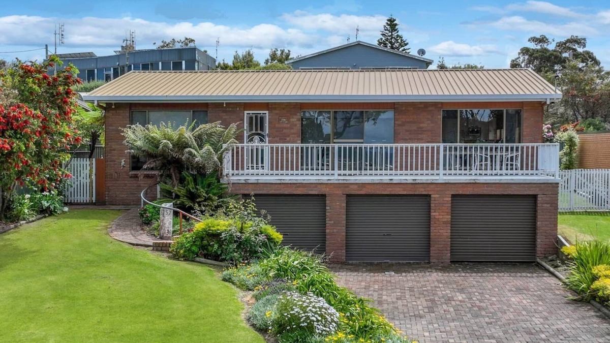Marlo House | Charming 3-bedroom house with WiFi and AC in enchanting Marlo