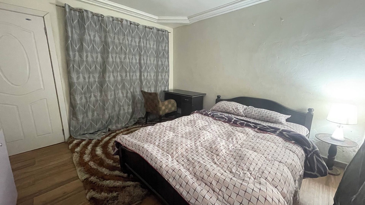 North Ridge House | Charming 3-bedroom house with WiFi and AC in amazing Accra