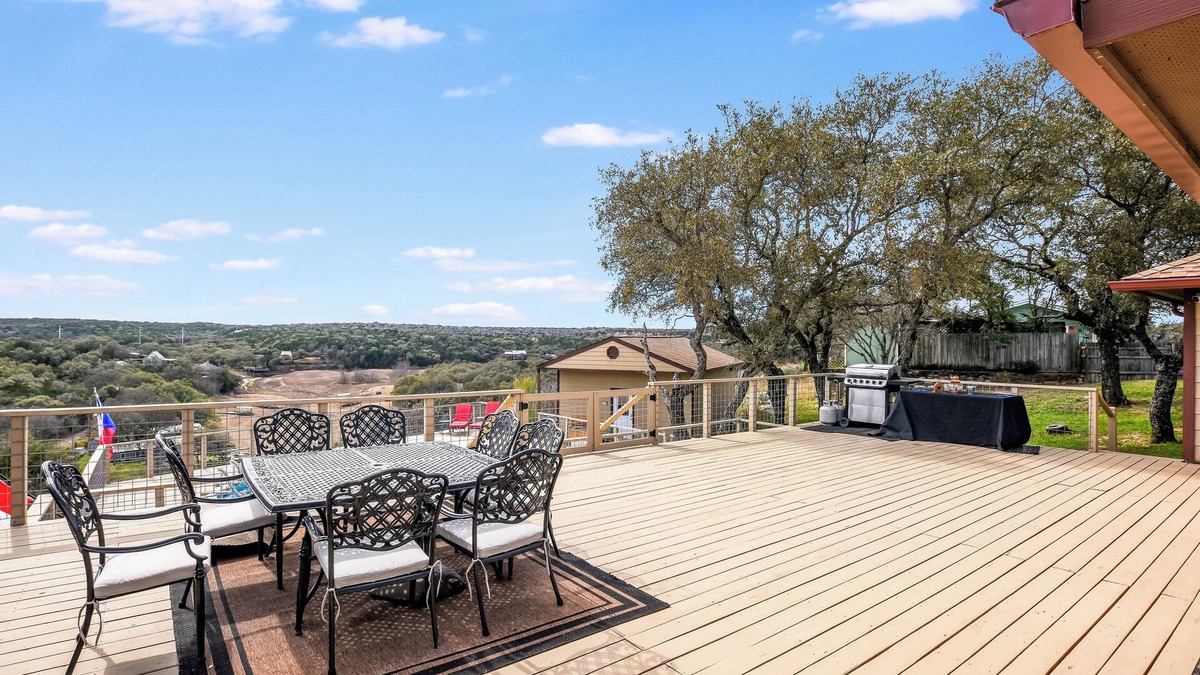 Burnet House | Charming 3-bedroom house in Burnet, TX on Lake Buchanan with WiFi, AC