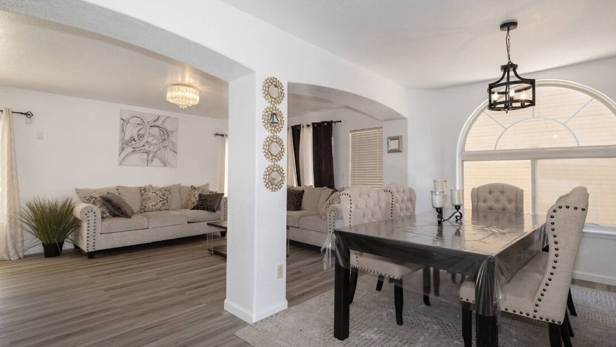 Green Valley Ranch House | Charming 3-bedroom house with WiFi and AC in awesome Denver