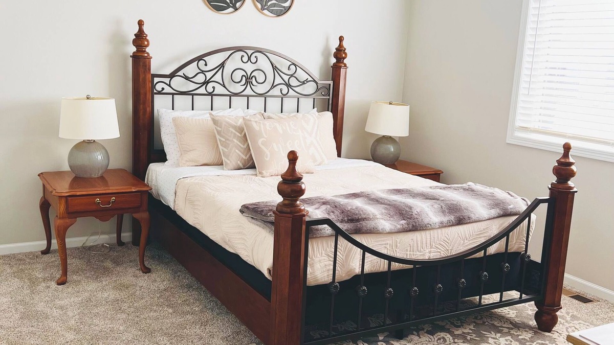 Fargo House | Charming 3-bedroom house with WiFi and AC in lovely Fargo
