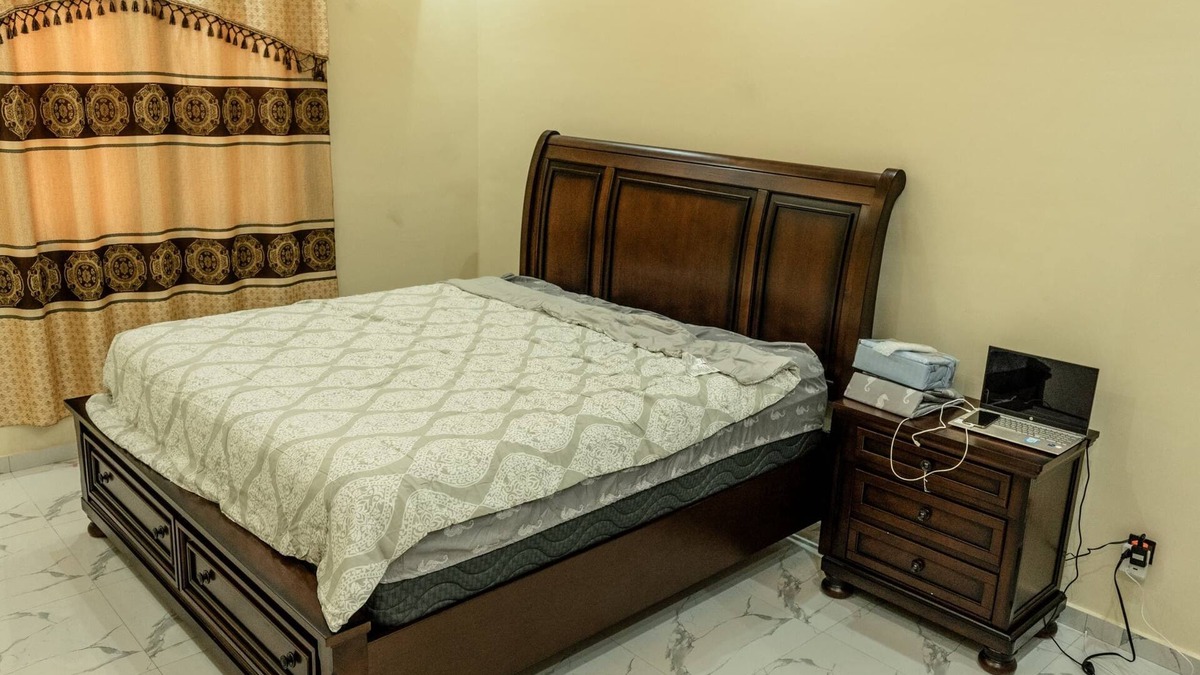 Bouvet Island House | Charming 3-bedroom house with AC, WiFi and security agent in Sanguera togo