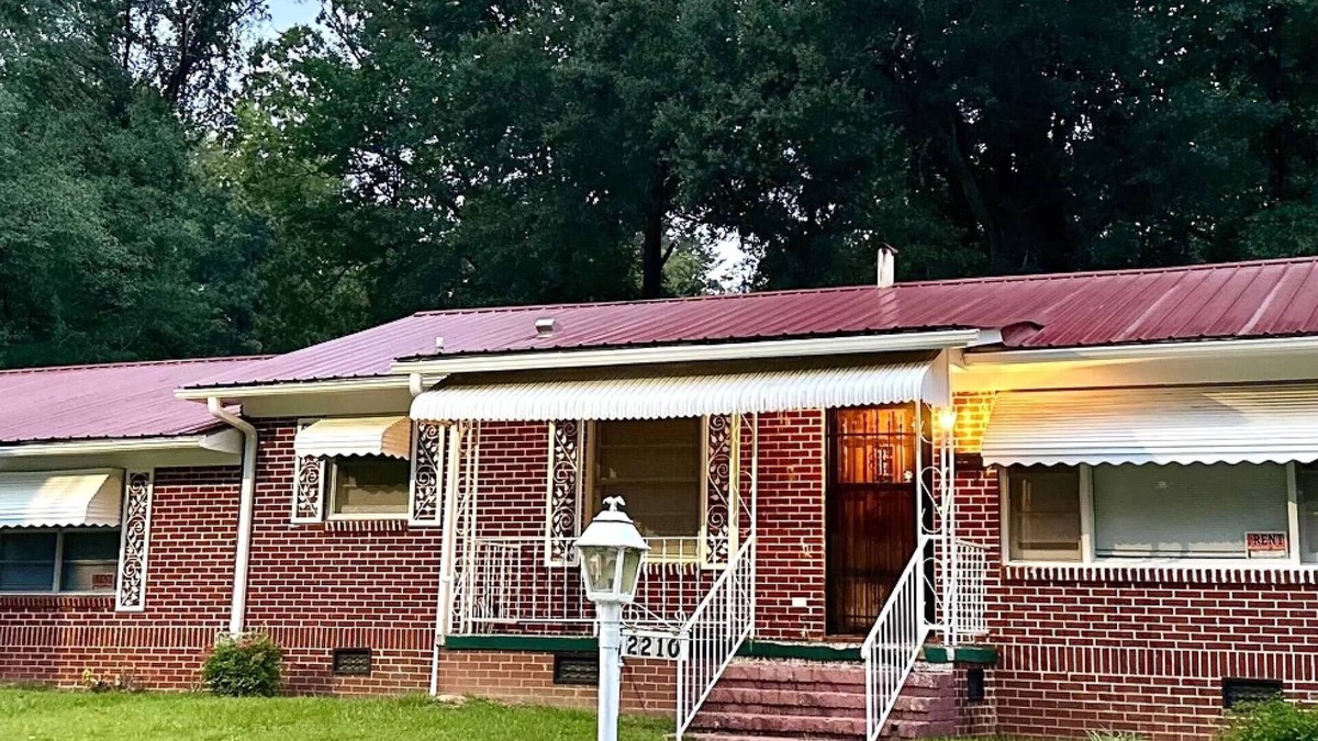 Tuskegee House | Charming 3-bedroom, spacious home conveniently located near Tuskegee University
