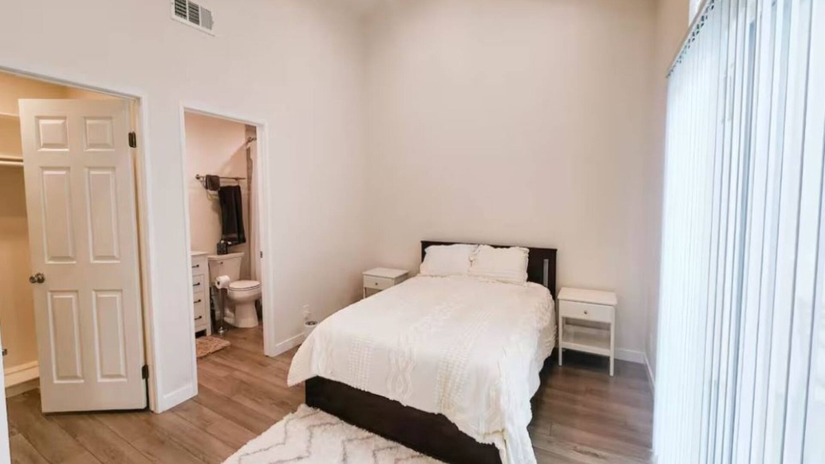 Gardena House | Charming 3-bedroom townhome Central to Amusement Parks, with AC, WiFi