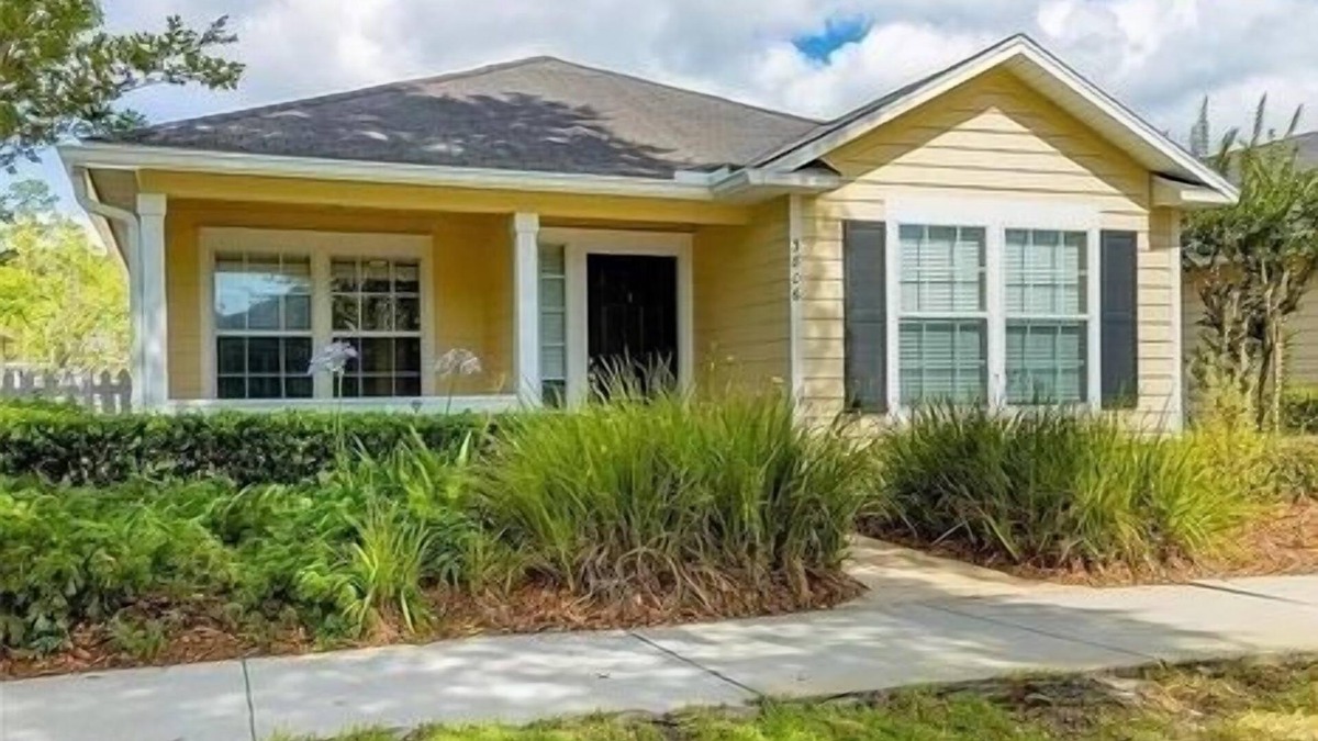 Gainesville House | Charming 3-bedroom house in lovely Gainesville close to UF