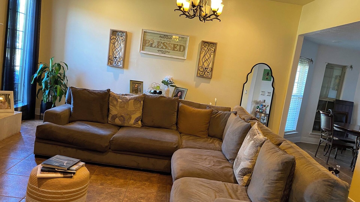 Little Woods House | Charming 3-bedroom house with WiFi, AC in delightful New Orleans, pool, safe