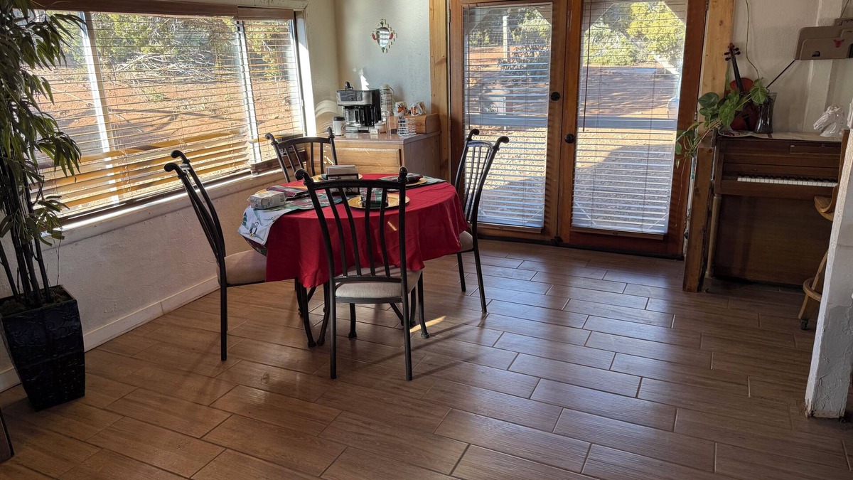 Sandia Knolls Other | Charming 3-bedroom farmhouse with AC, WiFi in brilliant Sandia Park