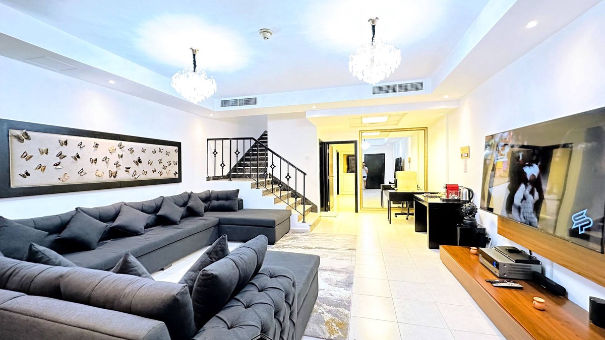 Jumeirah Village Circle Villa | Charming 3-Bedroom Villa in JVC Dubai - Ideal Home for Modern Living