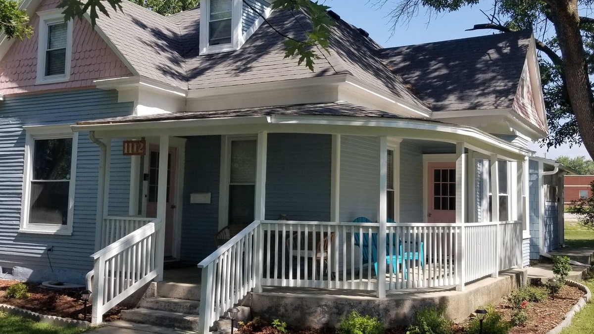 Humboldt House | Charming 3 BR cottage in Humboldt - blocks from DT