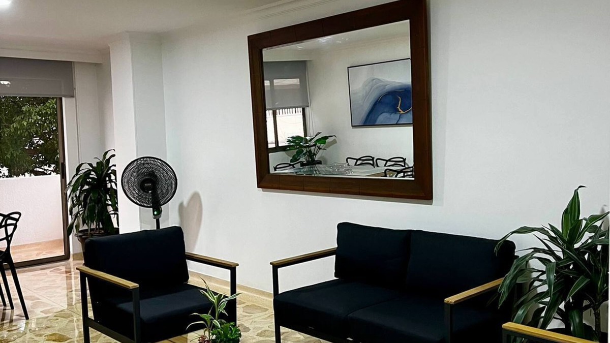 El Cabrero Apartment | Charming 3-bedroom apartment with AC, WiFi in vibrant Cartagena de Indias