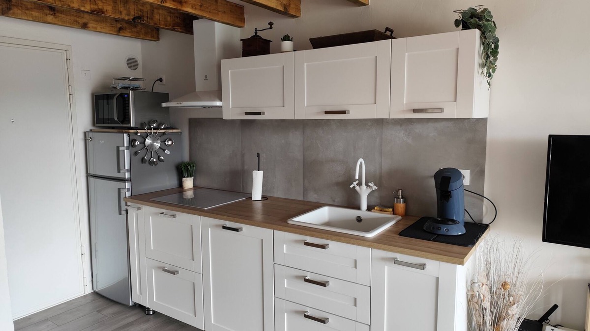 Greolieres les Neiges Ski Chalet | Charming 3-room chalet