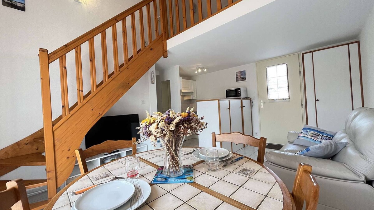 Quartier du Stade House | Charming 3-Room House with Mezzanine, Pool, and Garden near Beach - Châtelaillon-Plage