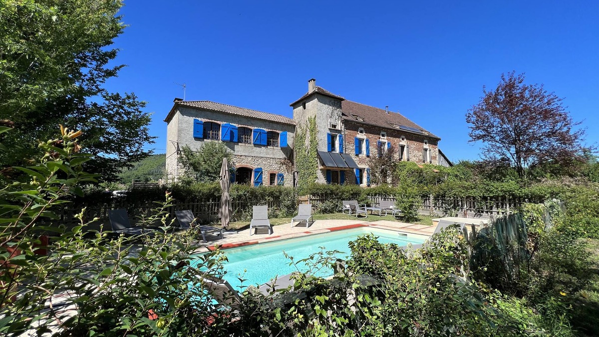 Tour-de-Faure House | Charming 3-star house with private pool on the riverbank