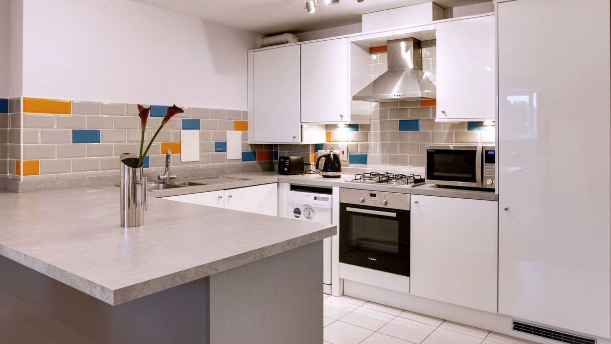 Bishop's Stortford Apartment | Charming 3BR Penthouse in Bishop's Stortford