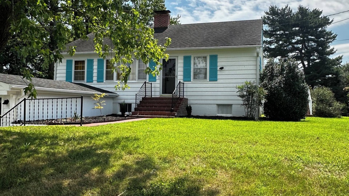 Onancock House | Charming 3BR/1.5BA Home in Walkable Location - Close to Downtown Onancock, VA