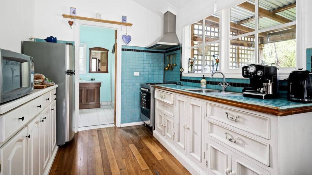 Glenburn Other | Charming 3BR farmhouse. Ideal for groups of 6 seeking a peaceful getaway!
