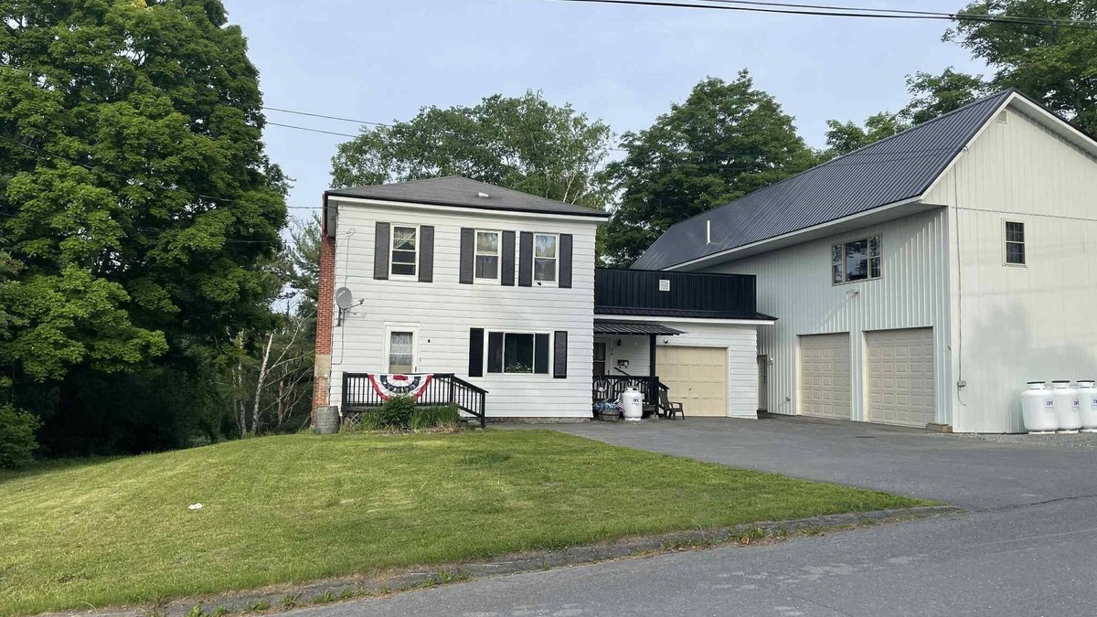 Limestone House | Charming 3Br Getaway Sled/Atv Access!