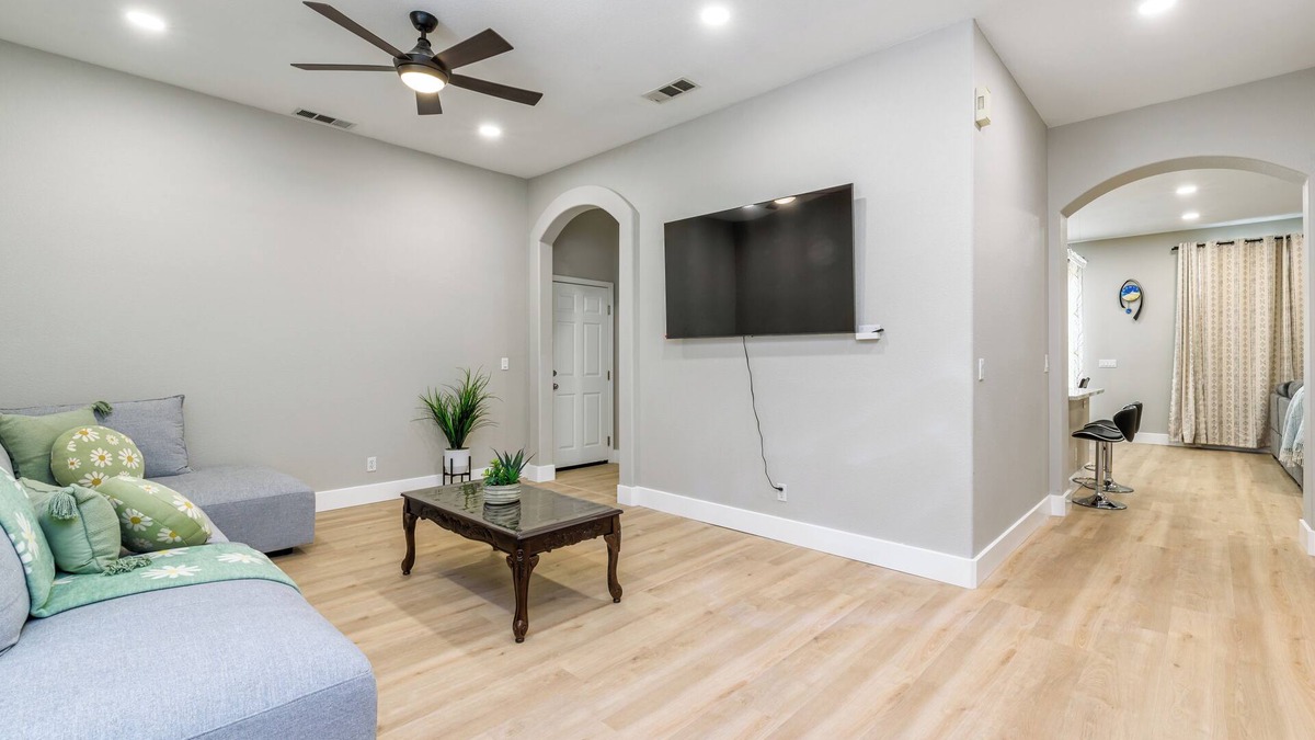 Elk Grove House | Charming 3Q Home w/Gourmet Backyard in Elk Grove