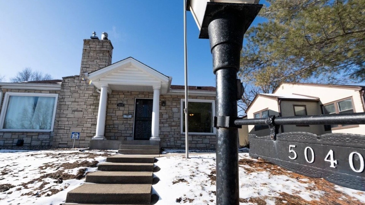 Hale House | Charming 4-Bedroom, 2-Bath Retreat Near Lake Nokomis – Now 20% Off!