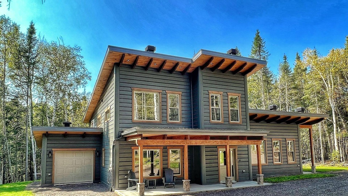 New Richmond Ski Chalet | Charming 4-bedroom chalet with AC and WiFi in fabulous New Richmond